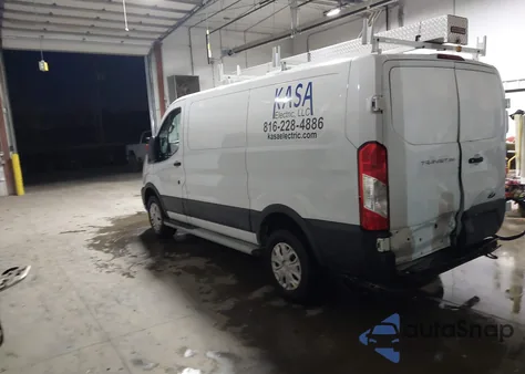 2021 Ford Transit-250 z USA, uszkodzony, nr VIN 1FTBR1Y88MKA44157